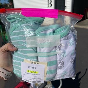 3 large swaddle me Velcro swaddles